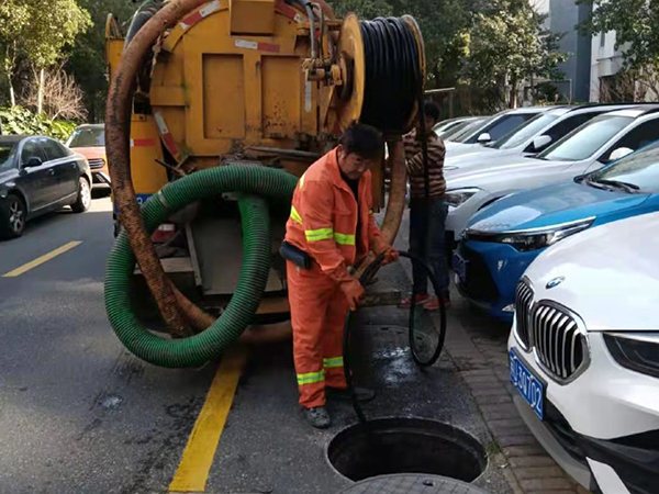 桐庐排污管道清淤